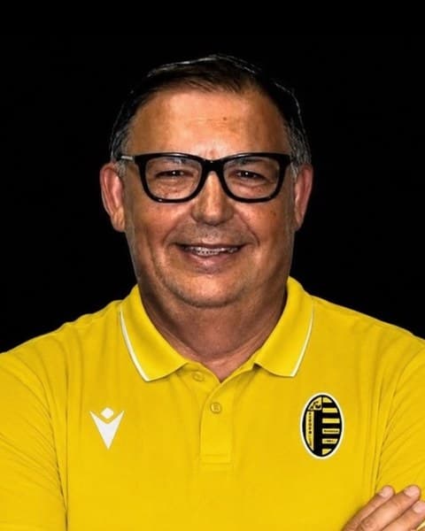 Artur Pereira, Treinador principal do CAM